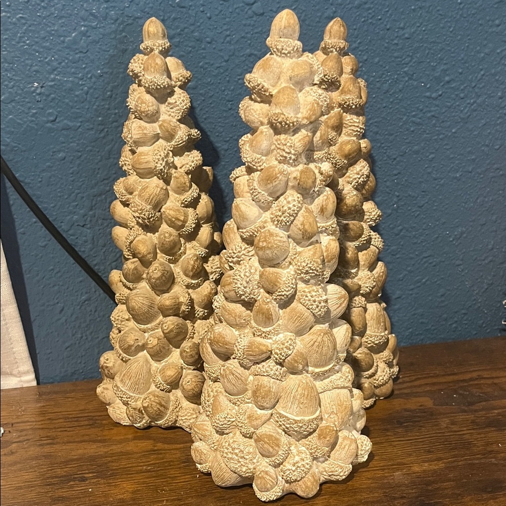 Ashland Natural Pinecone Sculptures